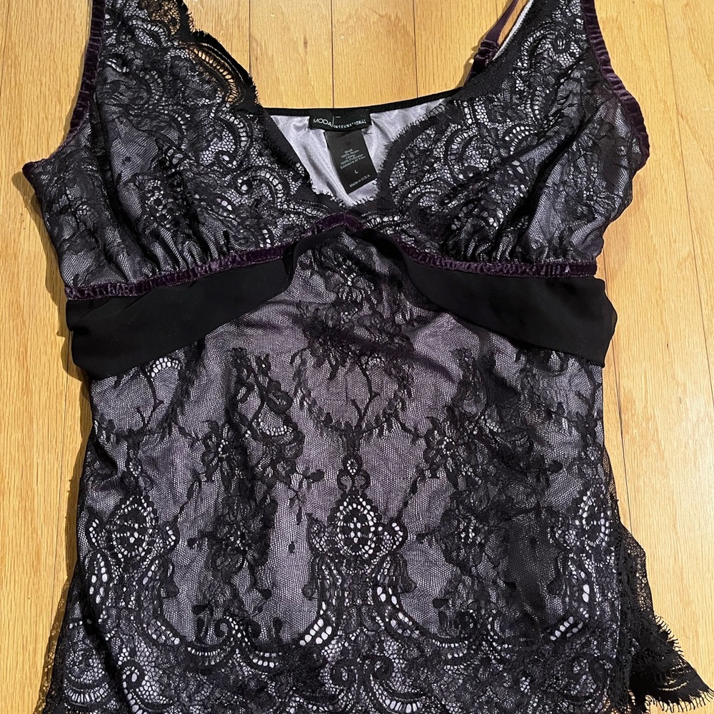 2000’s strap top